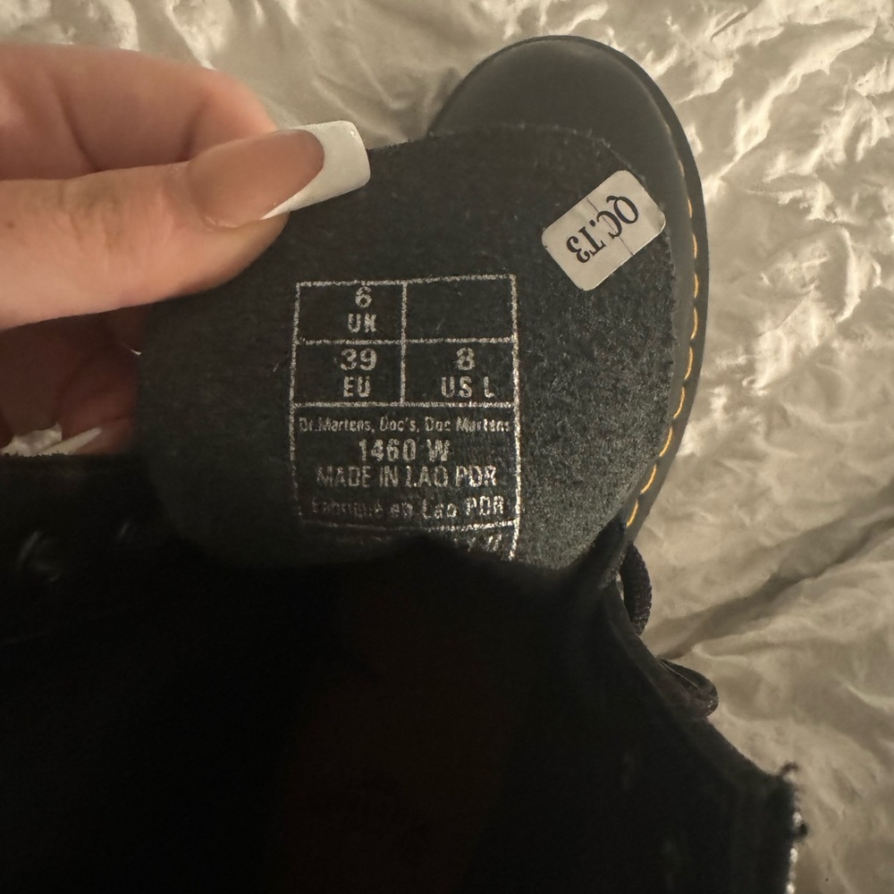 Dr. Martens - The Original View 5